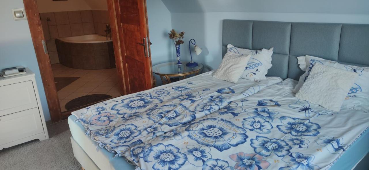 Sloneczne Apartamenty Sobótka Exterior foto
